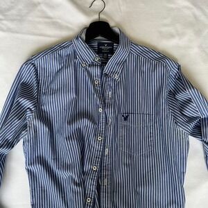 American Eagle blue striped button up shirt Size M